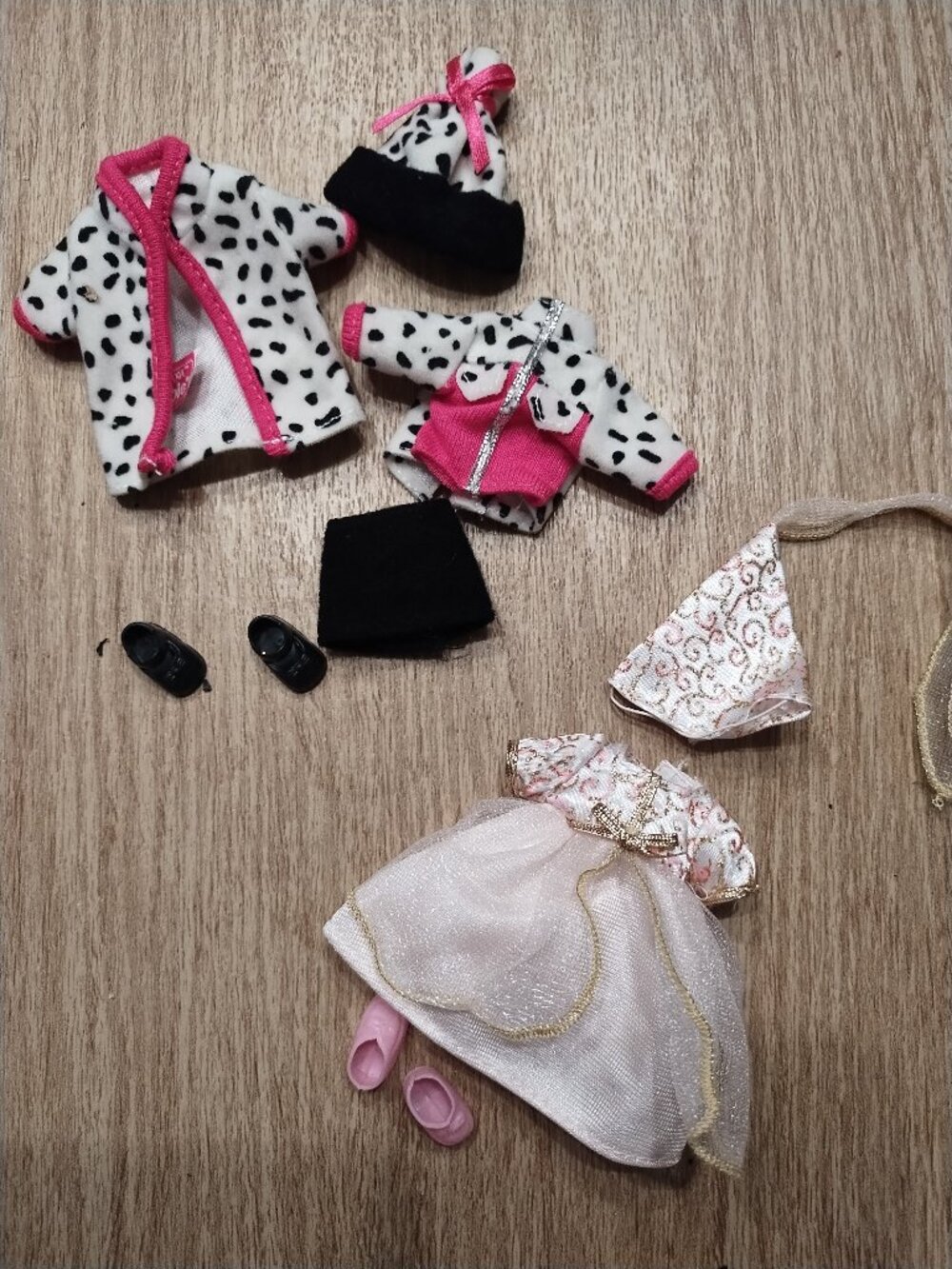 Kelly Outfits (Barbie)